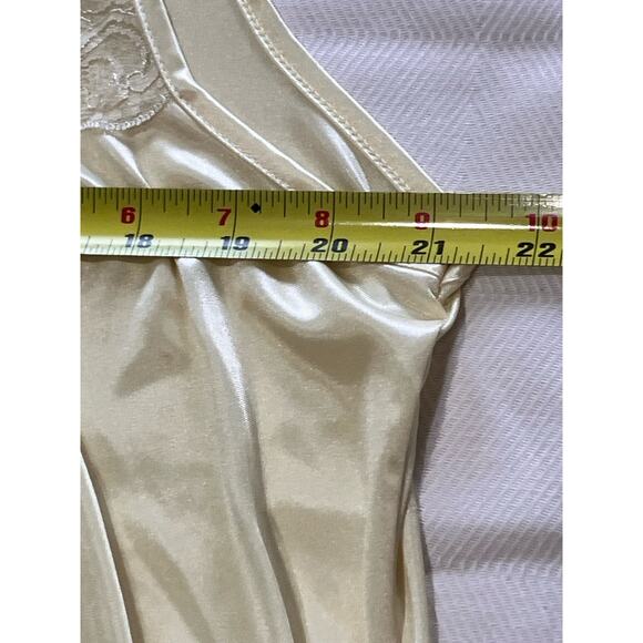 Lati Fashions Nightgown Yellow Sleeveless Size XL See Measurements - Picture 7 of 9